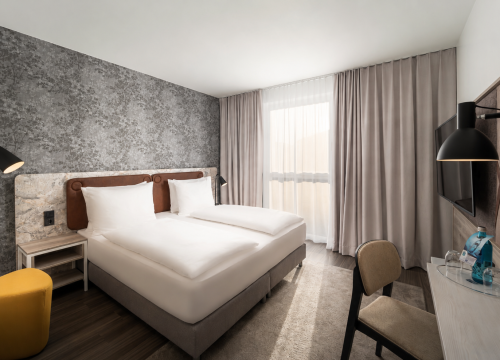 Unser geräumiges Superior Zimmer im Arthotel ANA Amber Rostock.