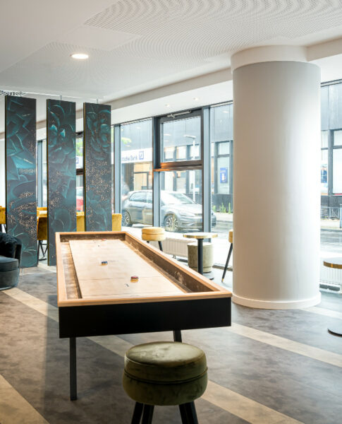 Die stylische Lobby im elaya hotel oberhausen
