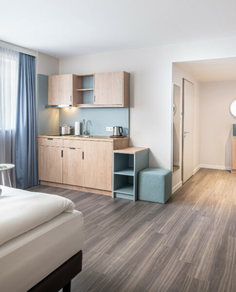 Küche in einem Standard Apartment im elaya hotel oberhausen