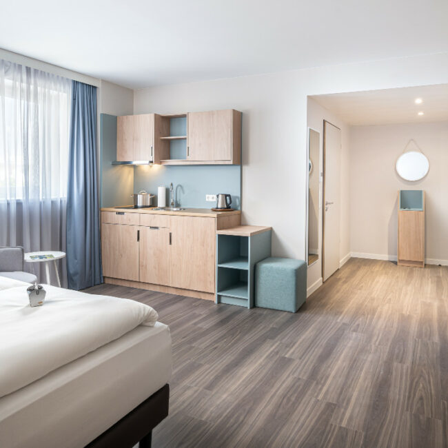 Küche in einem Standard Apartment im elaya hotel oberhausen