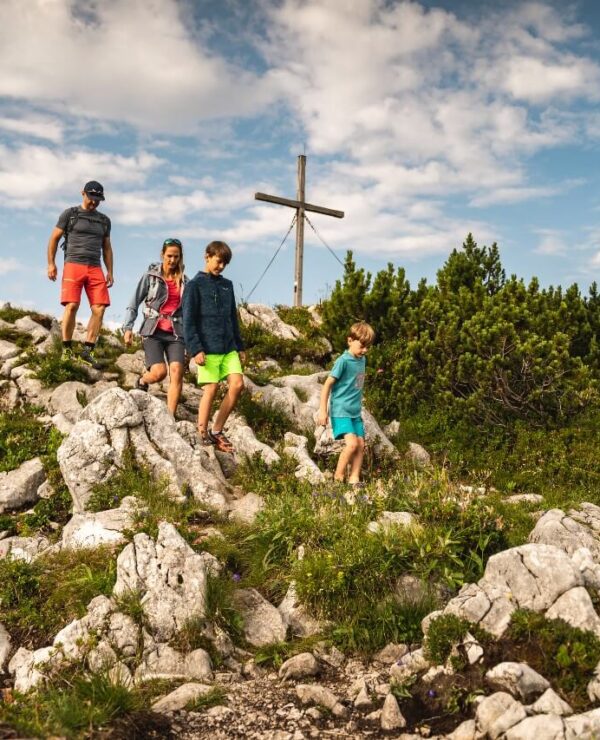 Wandern im Pillerseetal.