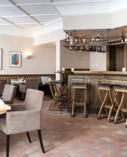 Die Bar im elaya hotel noerdlingen