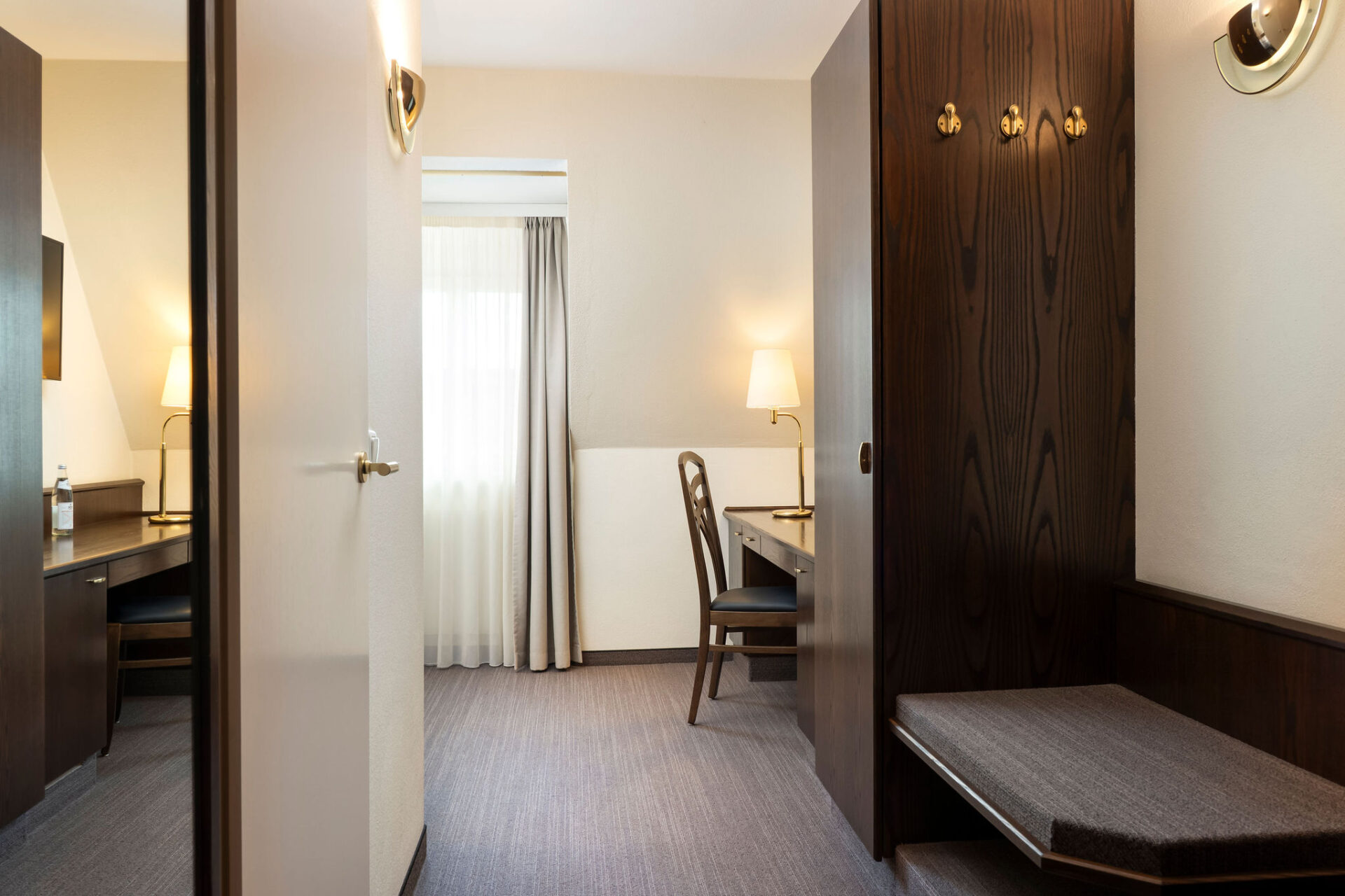 Das Einzelzimmer eignet sich für Deinen Solo-Trip