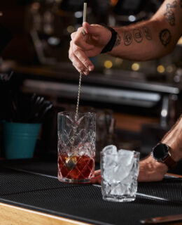 Cocktails in unserer Bar genießen