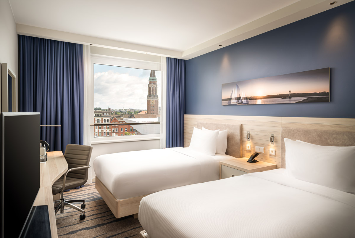 Ein Zimmer mit Ausblick im Hampton by Hilton Kiel