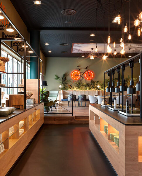 Der Frühstücksbereich im Holiday Inn Bern-Westside