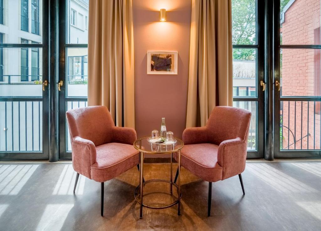 Die Sessel im Familienzimmer im Hotel Domicil