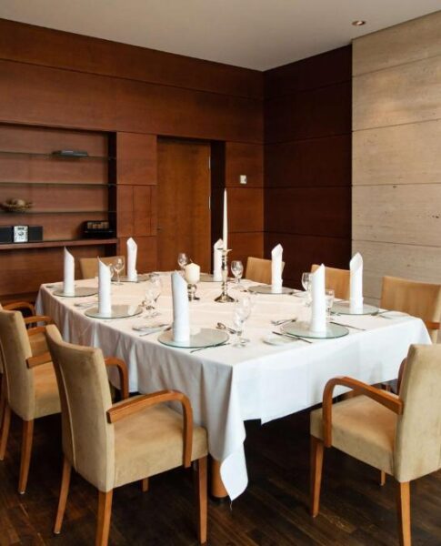 Der Essbereich im rugs Hotel am Schlosspark Lichtenwalde