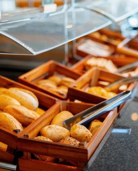 Die Brotauswahl beim Frühstück im rugs Hotel Augsburg