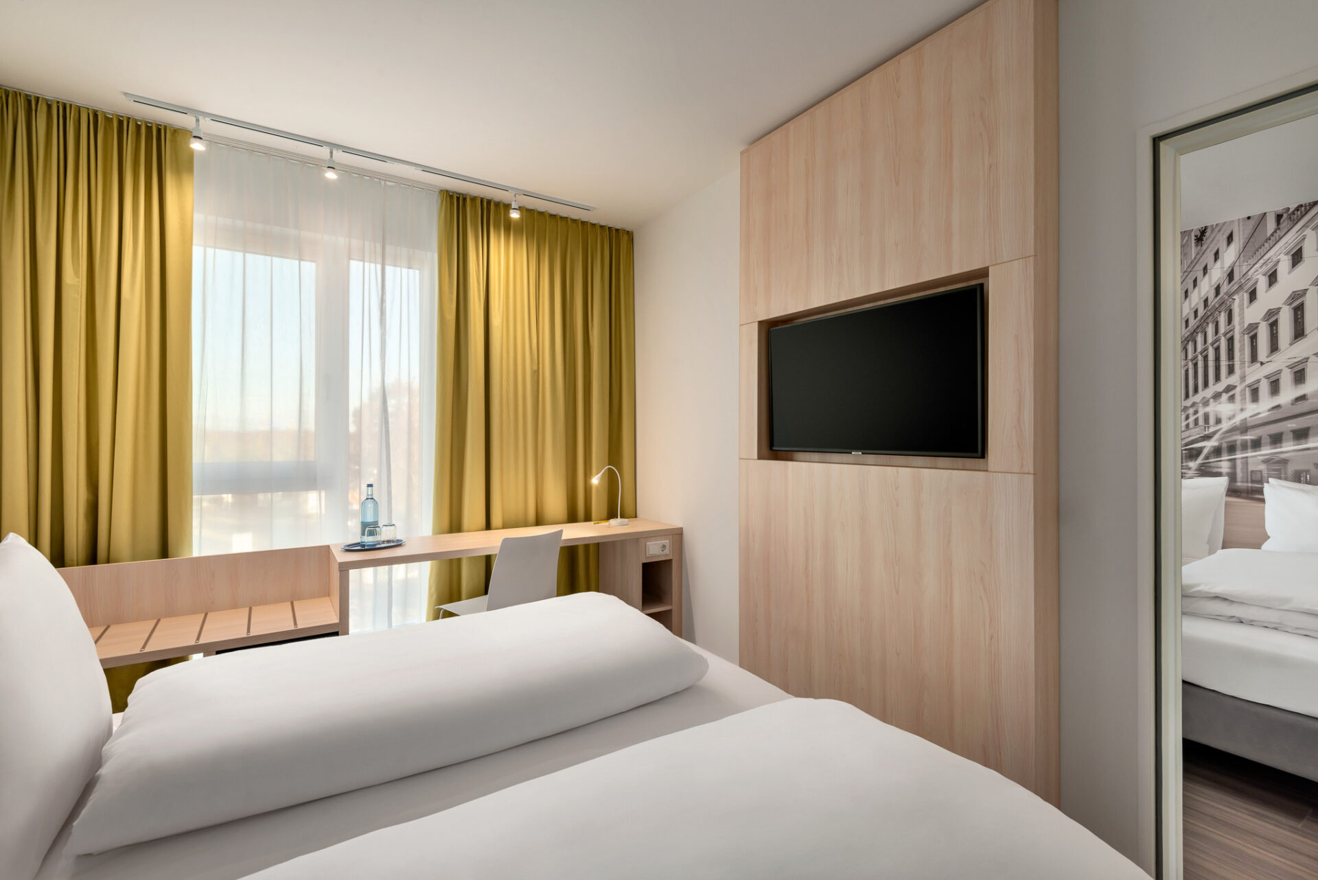 Der Fernseher im Standard Zweibett Zimmer