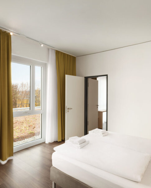 Das behindertengerechte Doppelzimmer im Super8 by Wyndham Munich City North