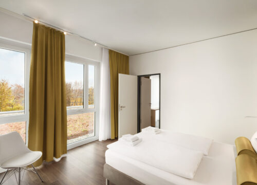 Das behindertengerechte Doppelzimmer im Super8 by Wyndham Munich City North 