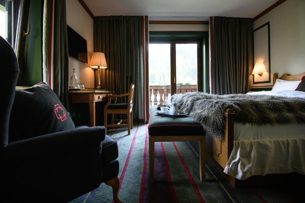 Ein Zimmer mit Balkon