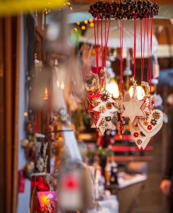 Weihnachtliche Dekoration auf dem Weihnachtsmarkt in Paderborn