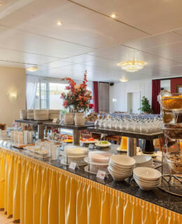 Starte gestärkt in den Tag mit unserem reichhaltigen Frühstücksbuffet