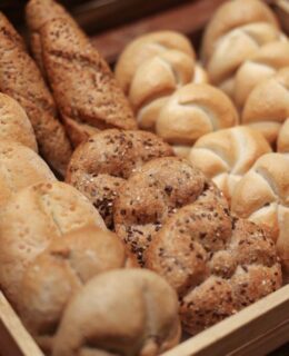 Die Semmeln beim Buffet im Arthotel ANA Panorama