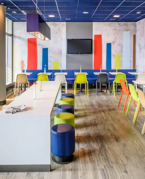 Der Restaurantbereich im Ibis Budget Hannover Hauptbahnhof